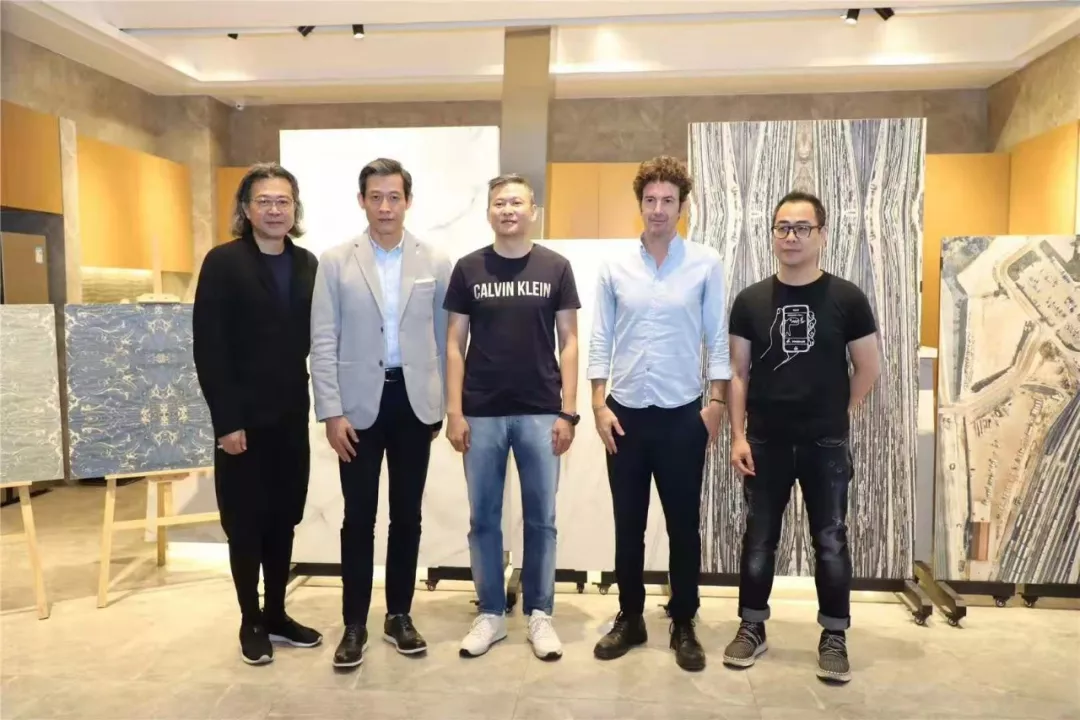 陶博會探店|KT瓷磚帶你一秒做“上帝”，地球之美竟在眼前！